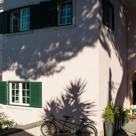 House Hostel Εστορίλ