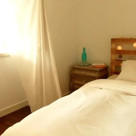 House Hostel Εστορίλ