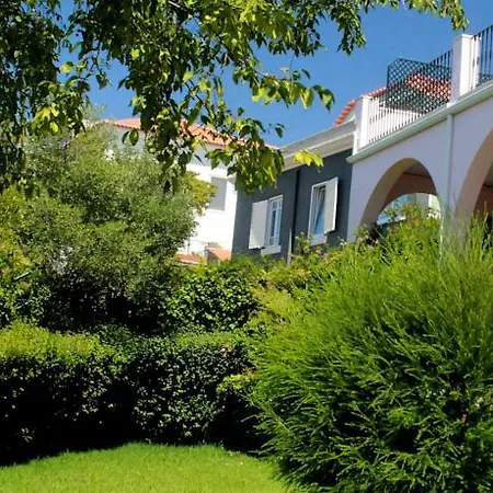 Hostel House Εστορίλ