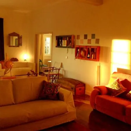 Hostel House Εστορίλ