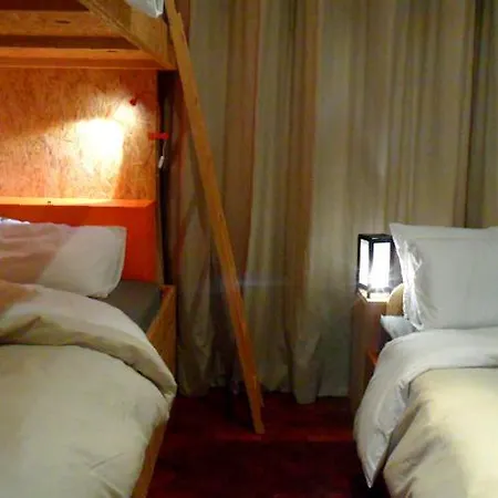 Hostel House Εστορίλ